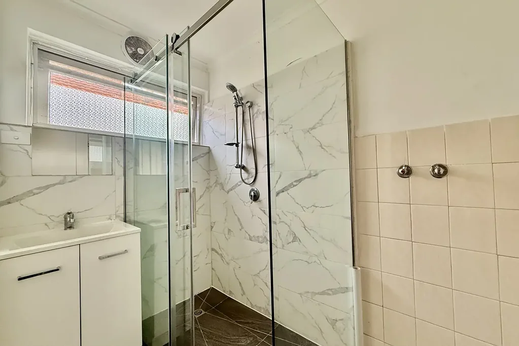 Spacious Ground Floor Apartment