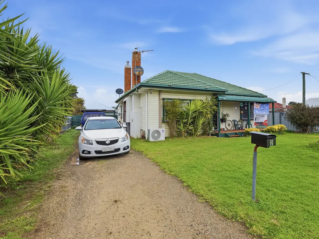Benalla 3Kwarto INVEST OR NEST: SPACIOUS HOME ON A SUNNY CORNER BLOCK