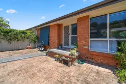 8/21-29 Lancaster Parade, Bateau Bay