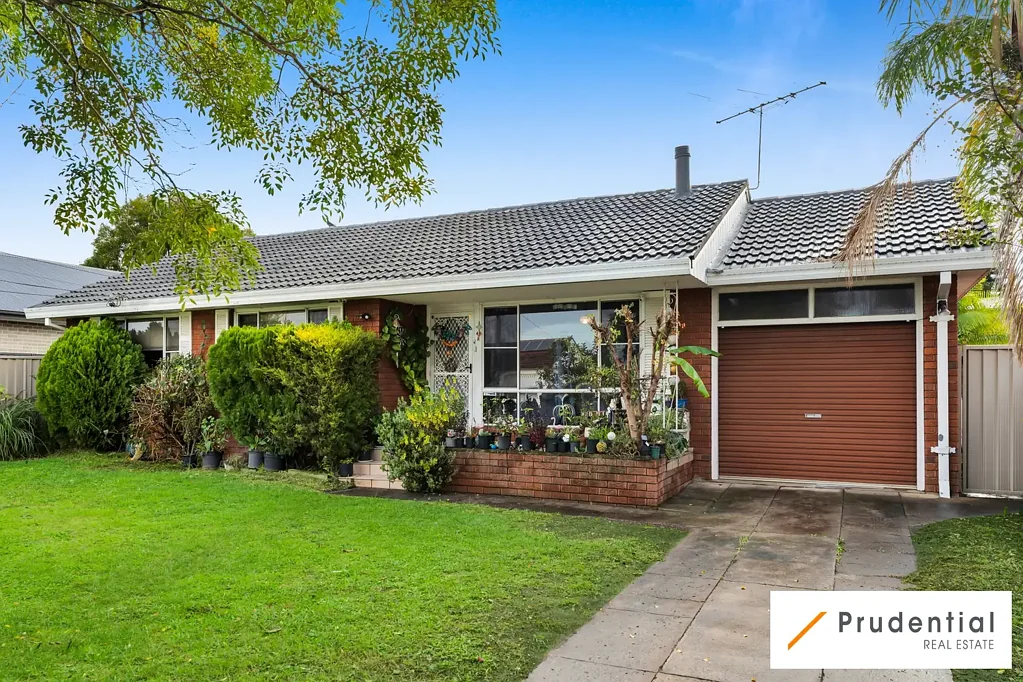 Macquarie Fields 4બેડરૂમ Versatile Dual Living Opportunity