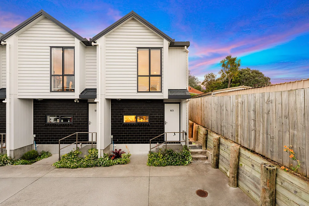 Waterview 2房  Solid Corner Townhouse - Easy Living