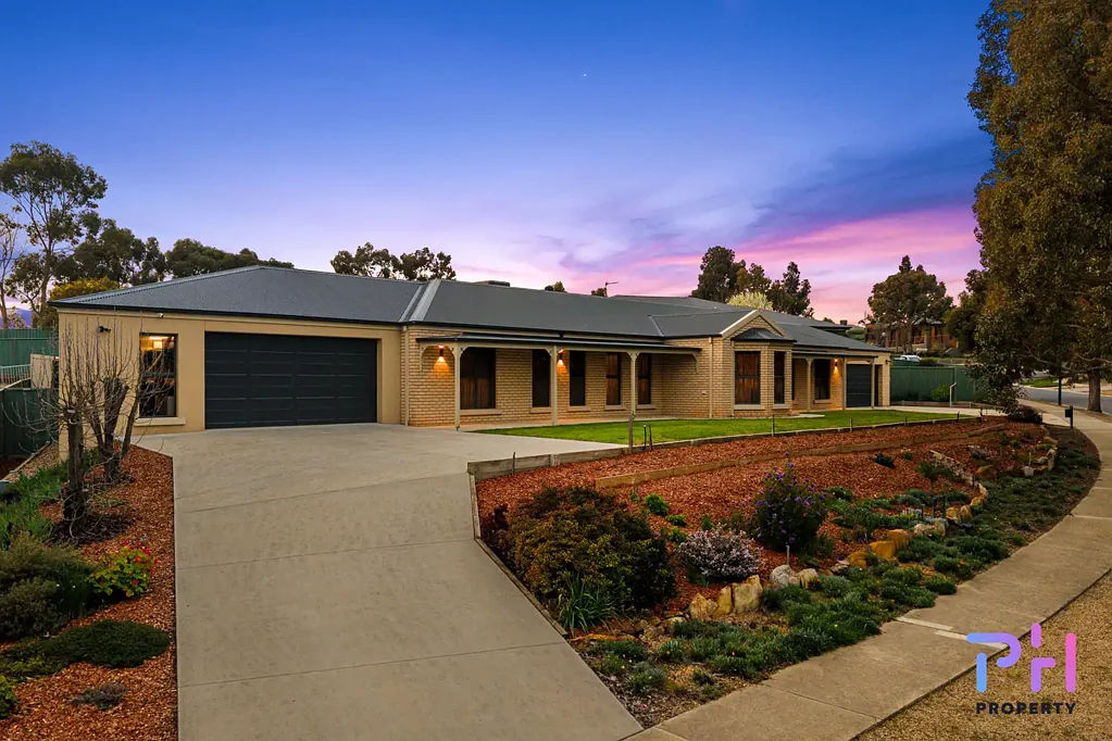 Maiden Gully 4 Slaapkamer IMMACULATE RESORT-STYLE LIVING, EXCEPTIONAL LOCATION ON 1,488M² BLOCK