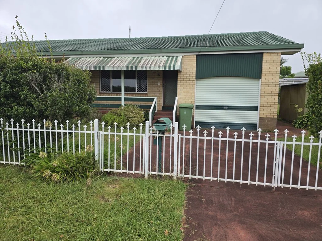 18 Hinton Street, Wilsonton, QLD 4350