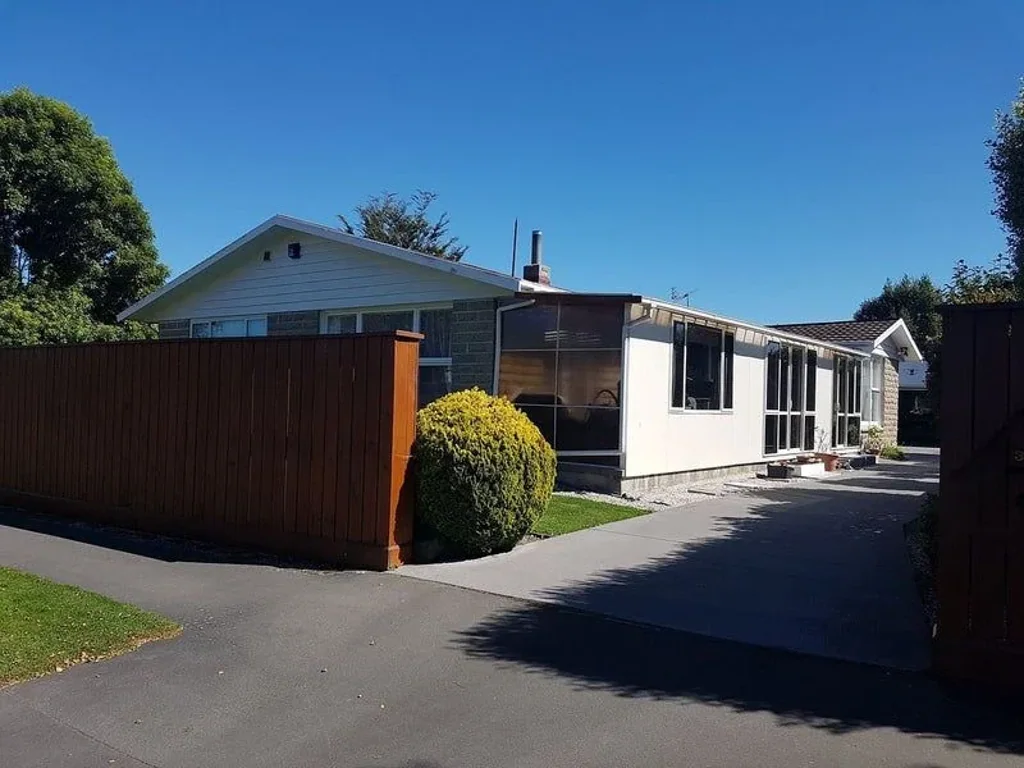 Burnside 4房 Reside or Invest In the Zone