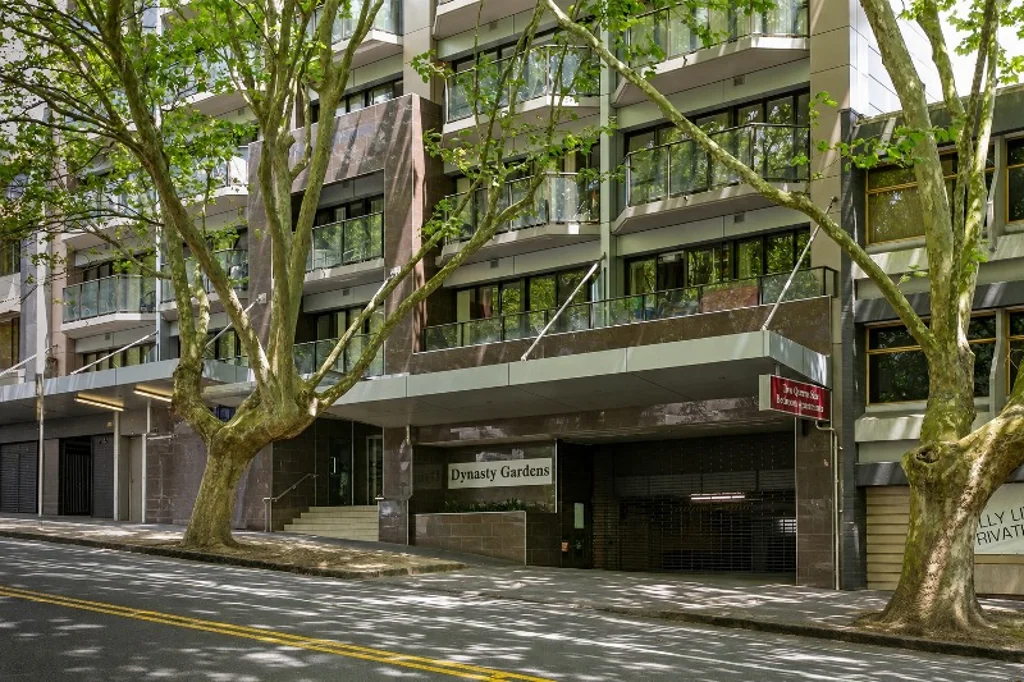 Two bedroom City Apartment with balcony views!