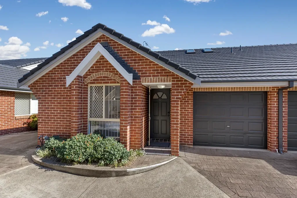 Merewether 3ਬੈੱਡਰੂਮ Designer Living by the Coast, Reimagined in Every Detail