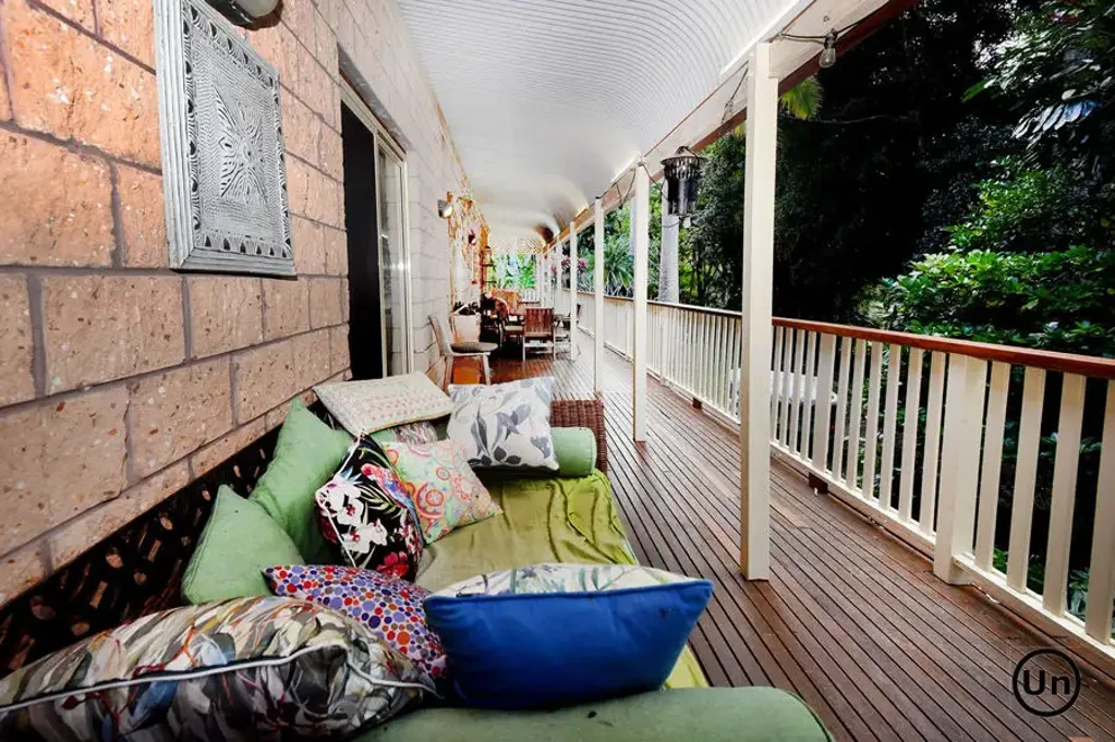 Boambee 4Habitaciones Boambee Budget Buy