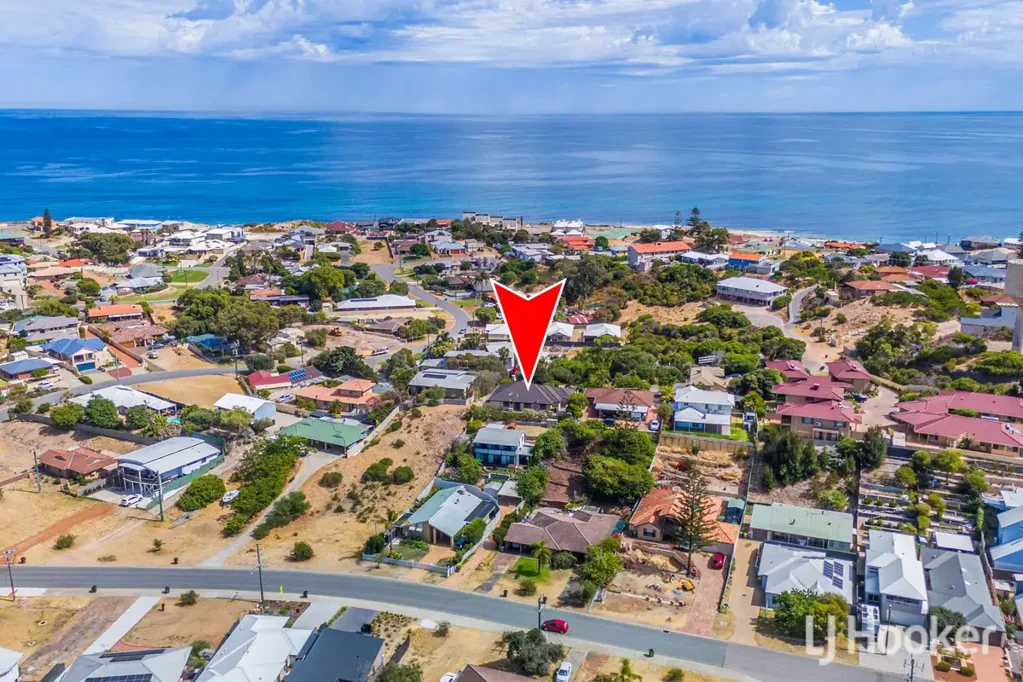 7 Allan Place, Halls Head, WA 6210