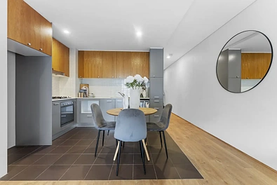 208/1 Mckinnon Avenue, Five Dock, NSW 2046, 2 slaapkamers, 1 badkamers, Apartment