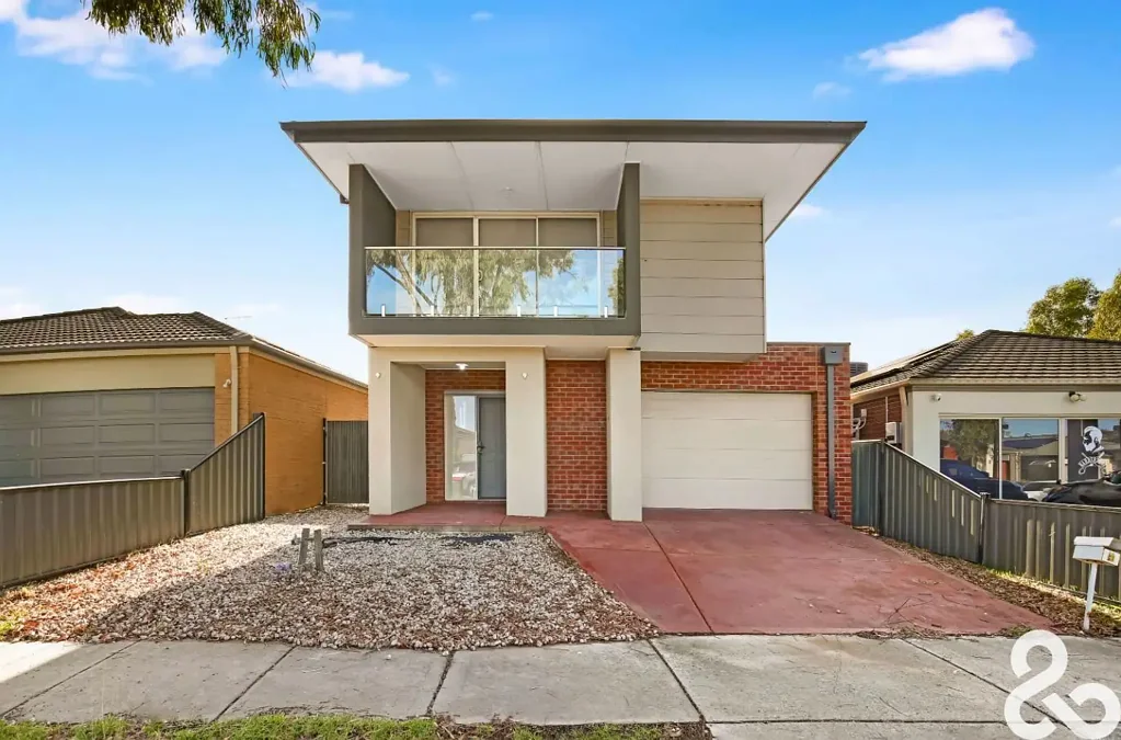 SPACIOUS FAMILY HOME!!