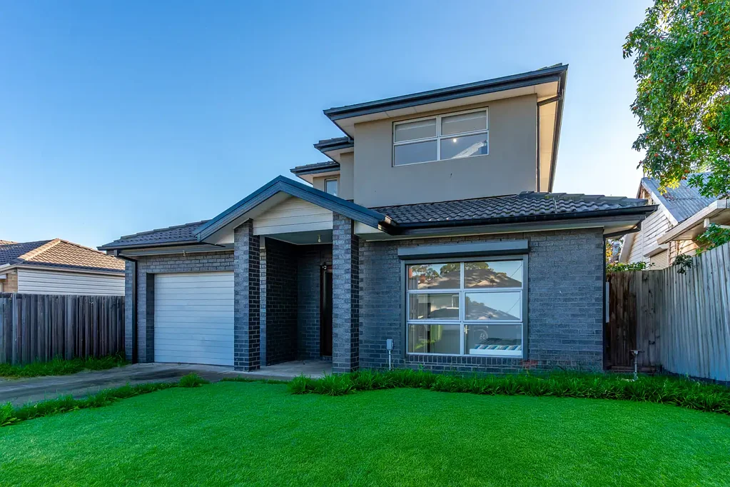 St Albans 3ਬੈੱਡਰੂਮ Stylish, Low-Maintenance Living in a Prime St Albans Location