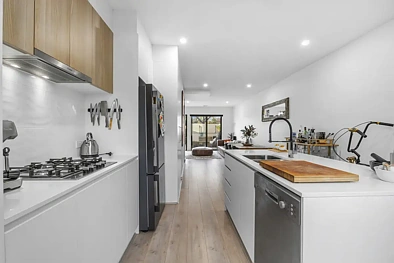 9/3 Lowrie Street, Dickson, ACT 2602, 2 Bedrooms, 2 Bathrooms, Townhouse