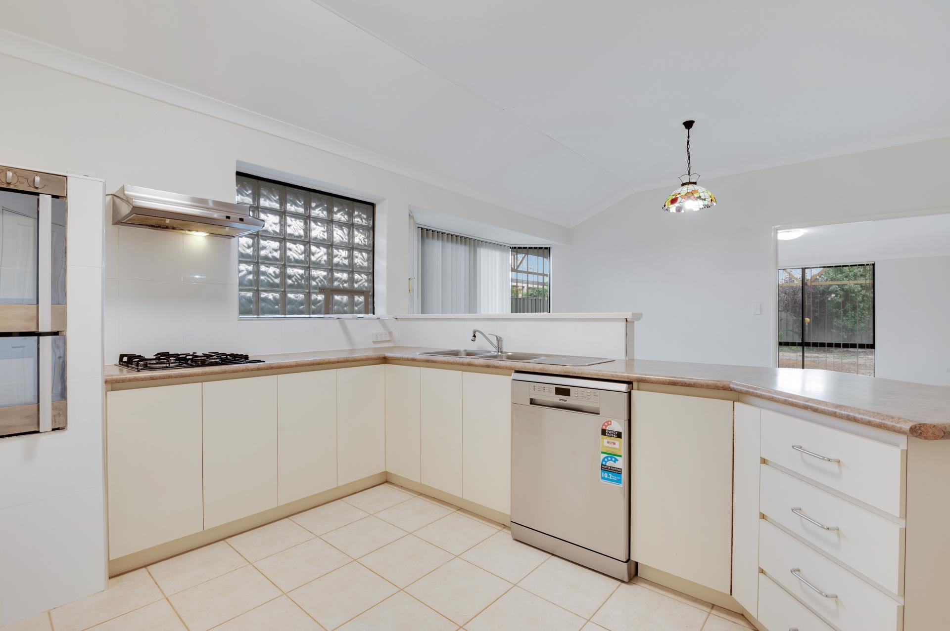 23 BARRETT ST, SOUTHERN RIVER WA 6110, 0 habitaciones, 0 baños, House