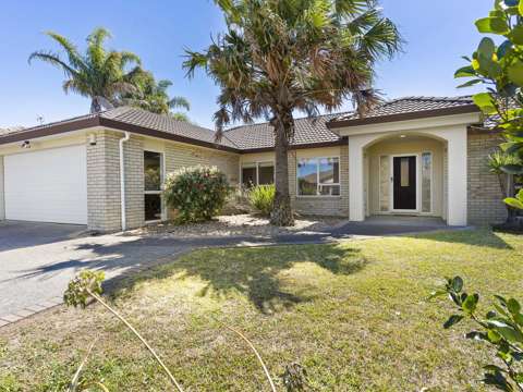 East Tamaki 5部屋 5 bedroom gem in Botany College zone