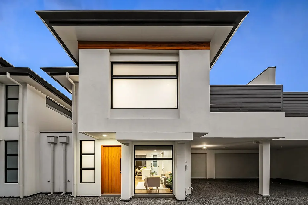 Plympton 3ਬੈੱਡਰੂਮ Effortless Contemporary Living with a Warm, Welcoming Touch