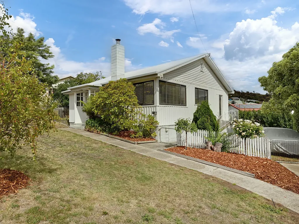 34 Riawena Road, Montagu Bay, TAS 7018