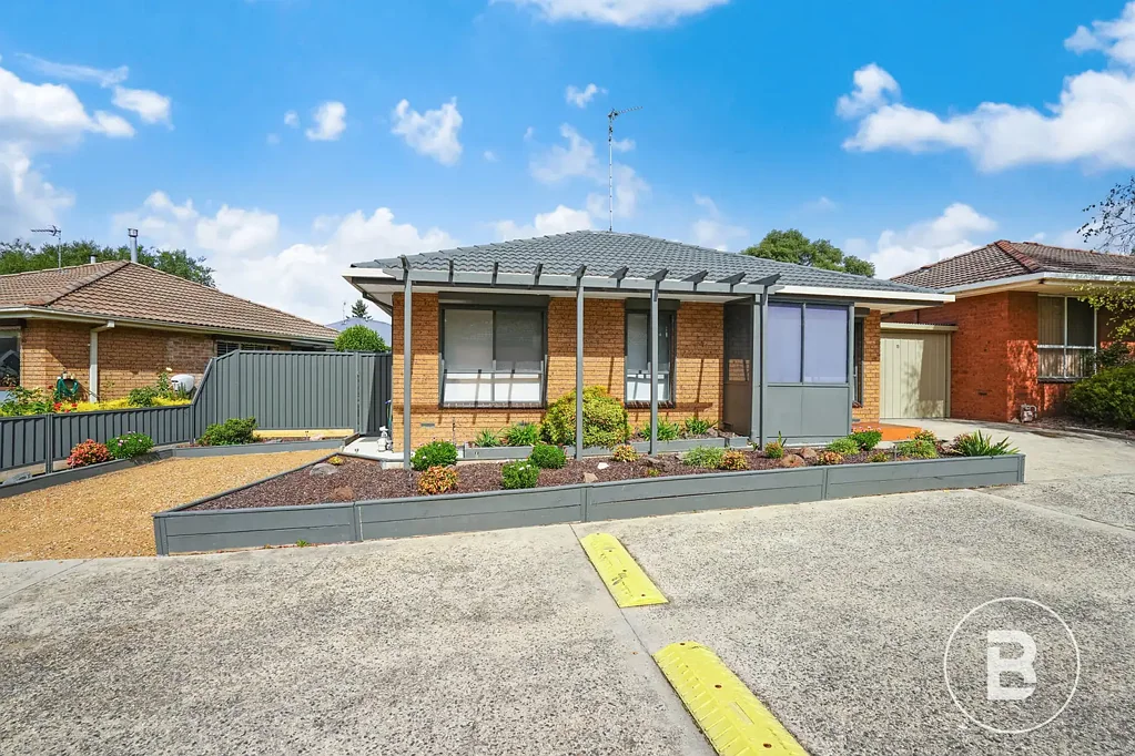 Lake Wendouree 2chambre LUXURIOUSLY RENOVATED TWO BEDROOM HOME IN TOP LOCATION