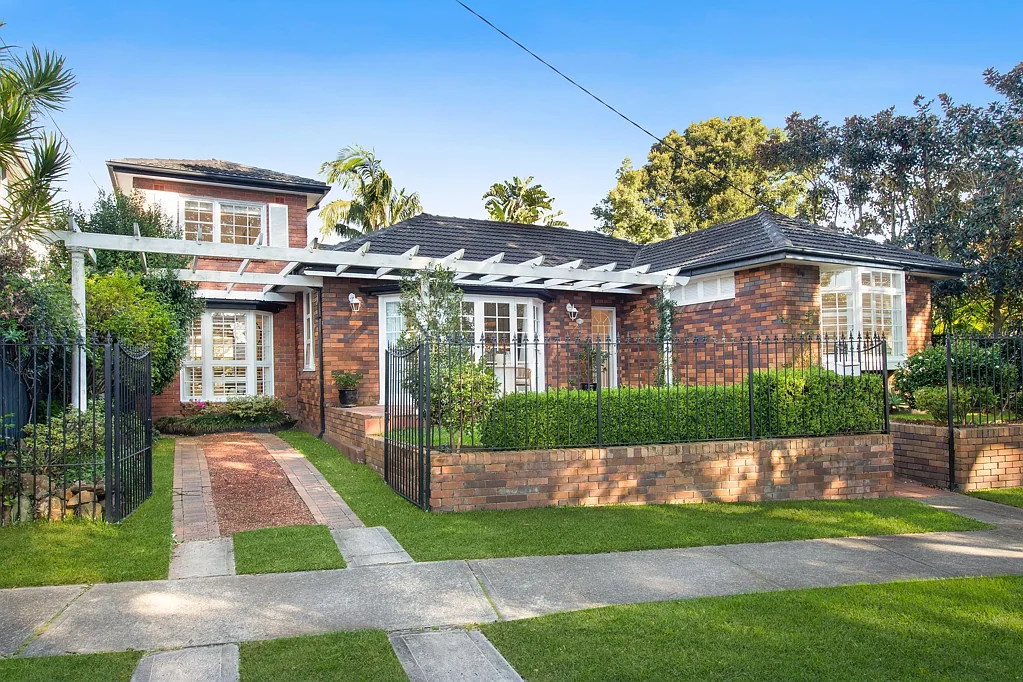 Randwick 4Moenga Radiant 4-Bedroom Family Abode In Prized Setting With Scope To Expand