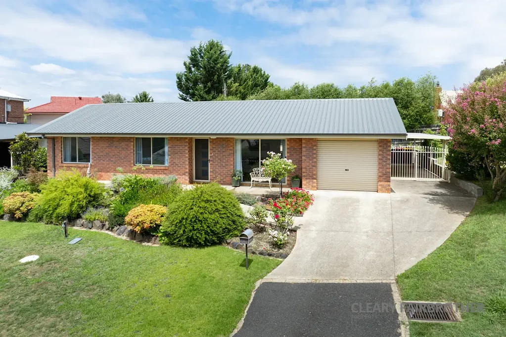 8 Cardew Close, Bathurst, NSW 2795