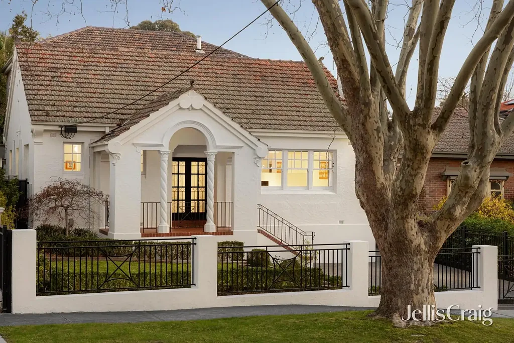 Ivanhoe 4 Bedroom Expansive Luxury Family Living in Fairy Hills