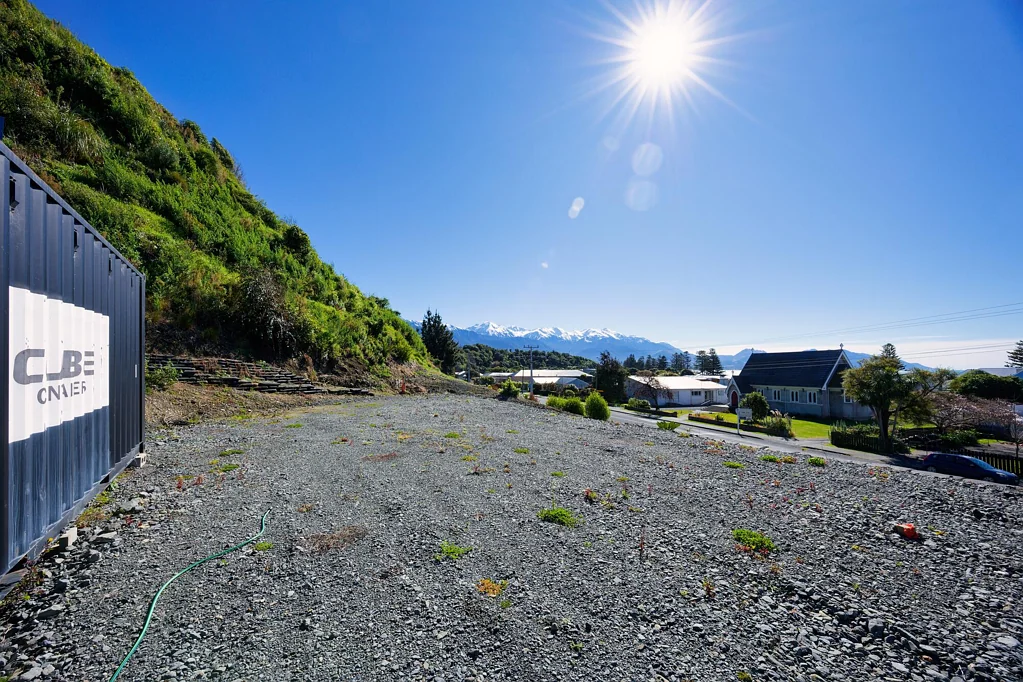 Kaikoura Build now, bank the rest