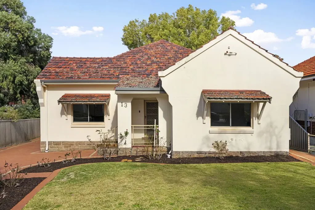 13 Robinson Terrace, Daglish, WA 6008