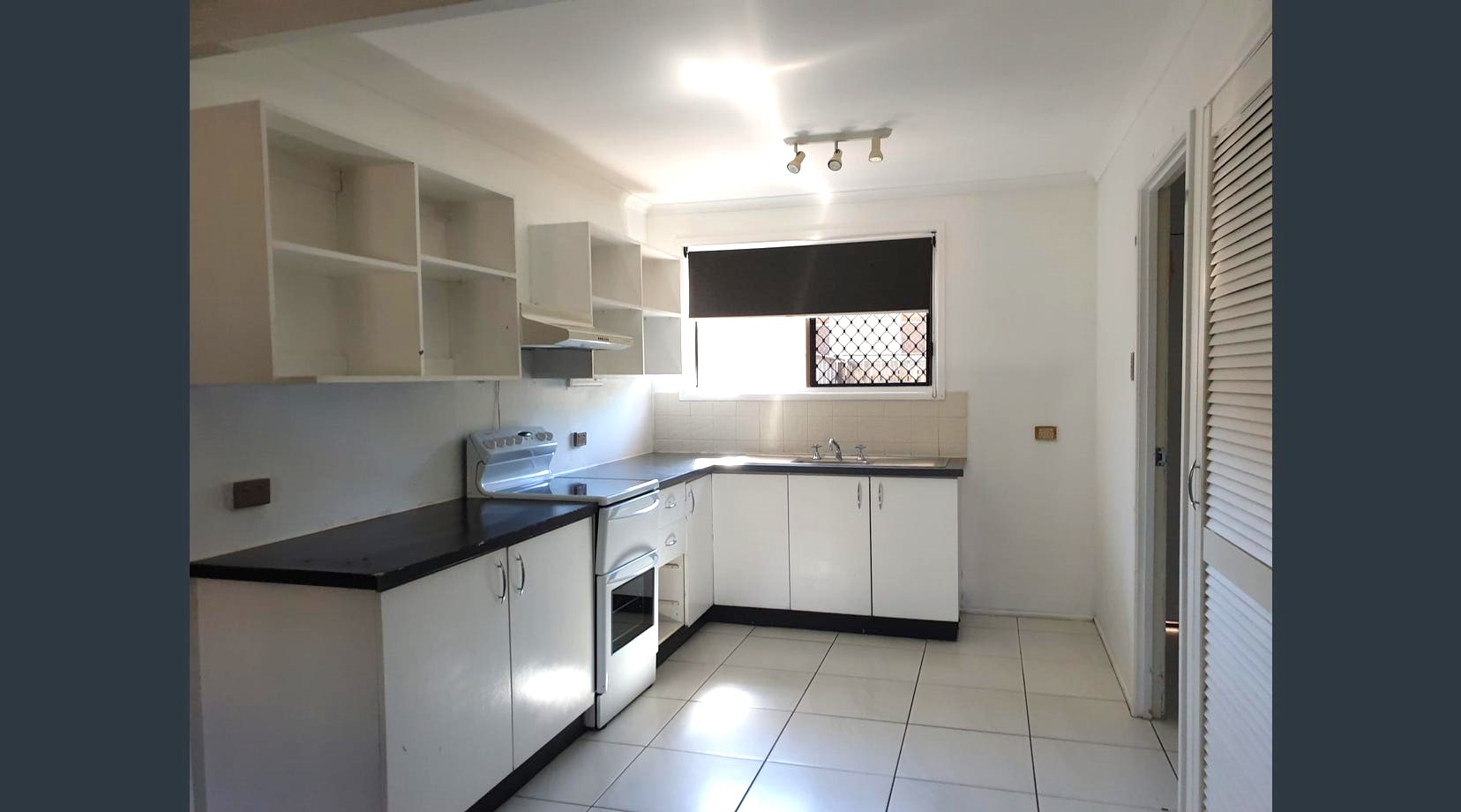 TOOLOOA LODGE UNIT 4 143 TOOLOOA ST, SOUTH GLADSTONE QLD 4680, 0 રૂમ, 0 બાથરૂમ, Townhouse