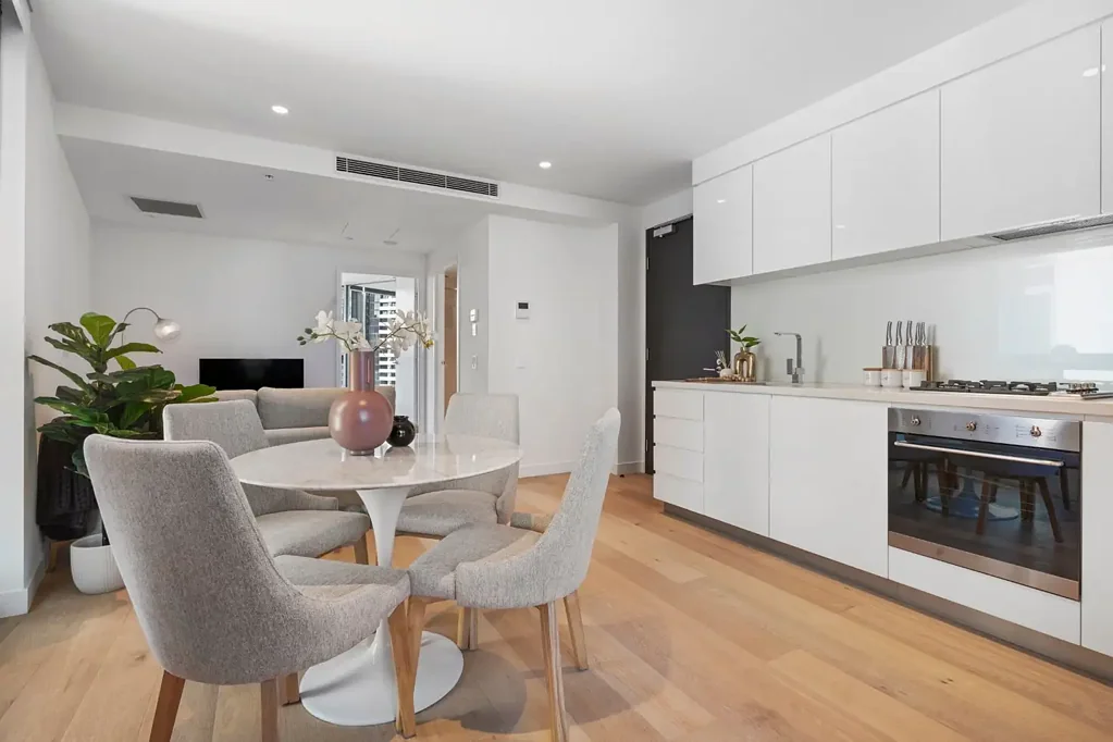 FURNISHED, Immaculate Presentation & Perfect Location!