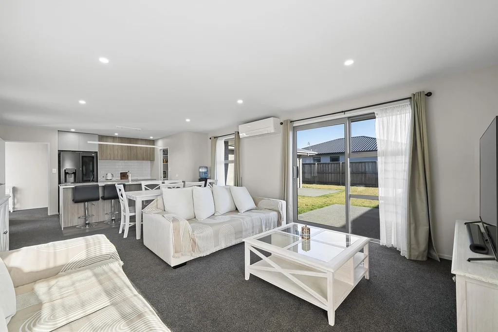 Rolleston 4ห้องนอน Auckland Owners Say Sell, This Gem Must Go!