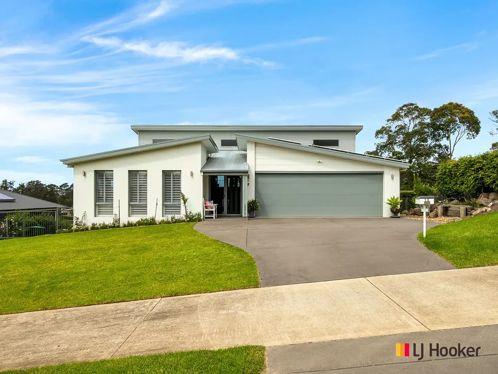 North Batemans Bay 5 Bedroom WHEN ONLY THE BEST WILL DO!