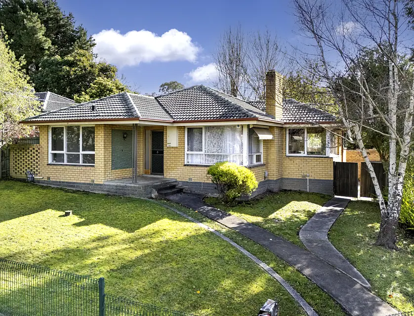 19 Langford Avenue, Mitcham, VIC 3132, 3 Kuwarto, 1 Banyo, House