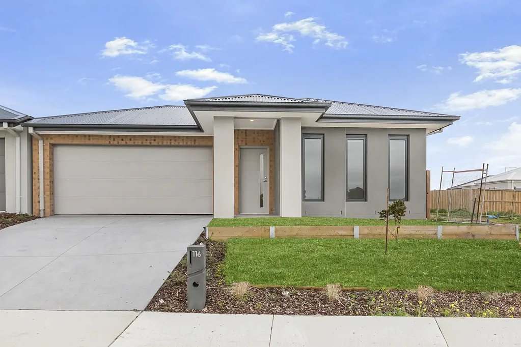 Brand New Family Home in Sought-After Mount Duneed