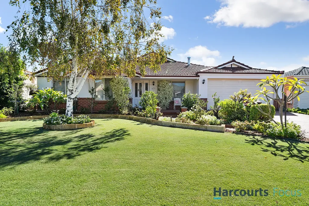 8 Welbeck Road, Canning Vale, WA 6155