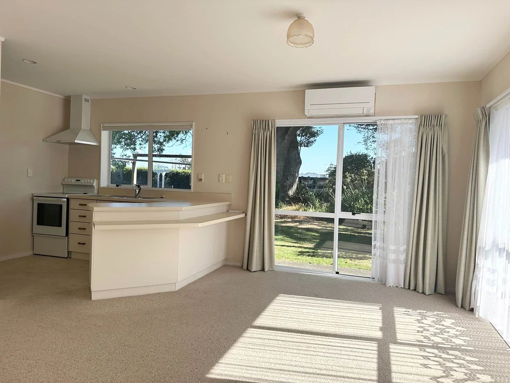 Standalone Home – Ideal for Over 45s  Lady El...