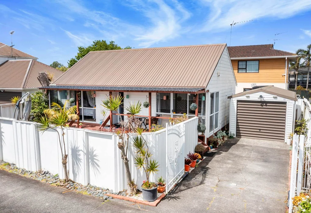 Weymouth 2房  Charming Standalone Family Home