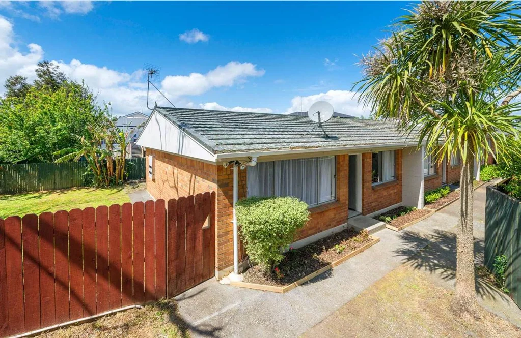 Papatoetoe 2 Slaapkamer Central, Convenient & Affordable