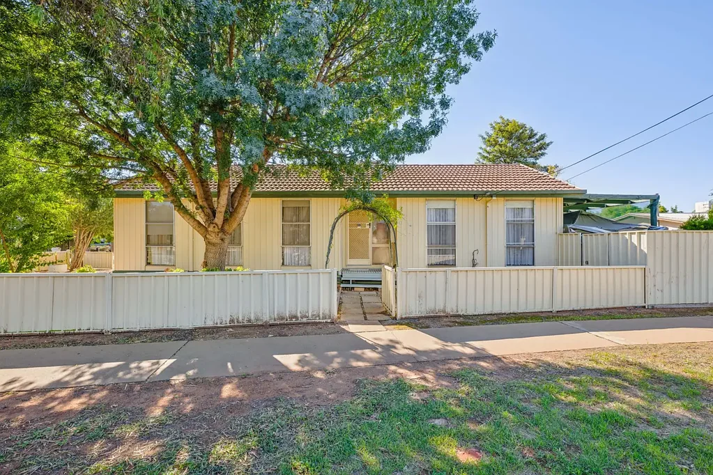 Mildura 3 Bedroom A VERY NEAT INVESTMENT