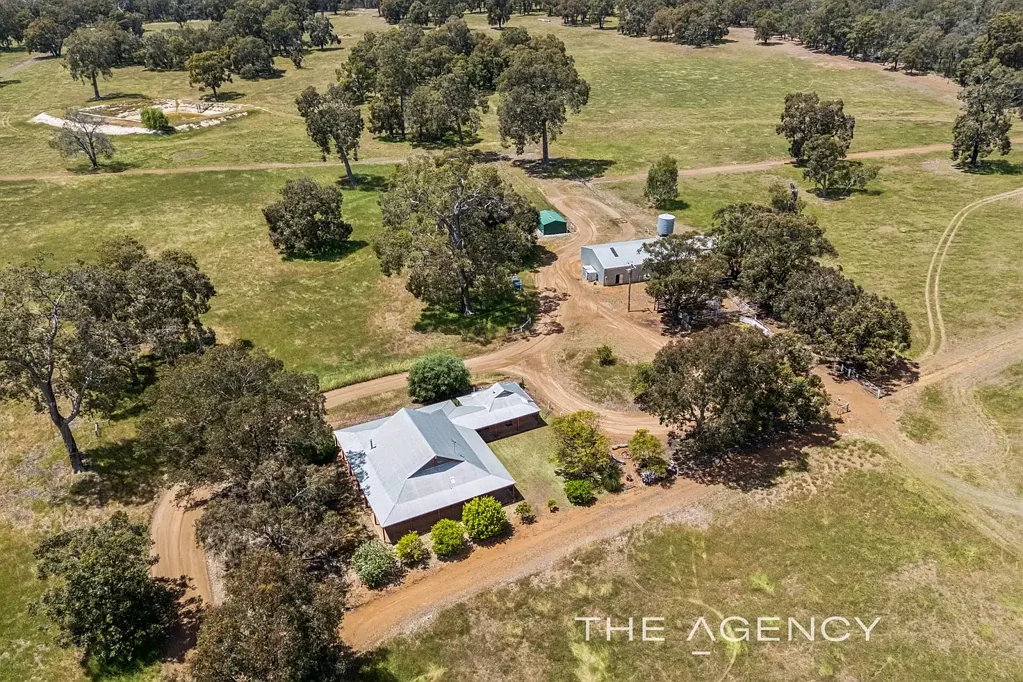 Gidgegannup 5कमरा "Home on the Range-Big and Beautiful"