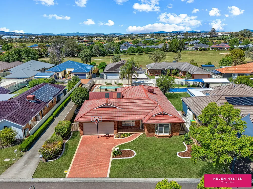 Tamworth 4ਬੈੱਡਰੂਮ A Beautiful Opportunity in The Retreat – Lifestyle, Comfort & Convenience