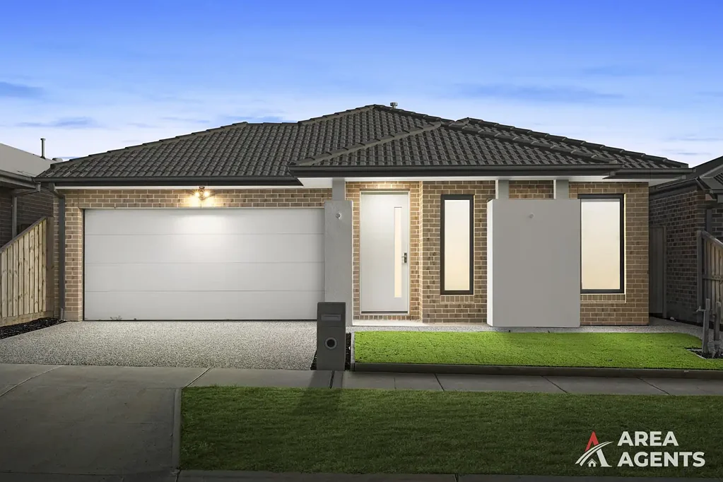 Beveridge 4ਬੈੱਡਰੂਮ Park-Facing Luxury – A Brand-New Family Home to Impress!!