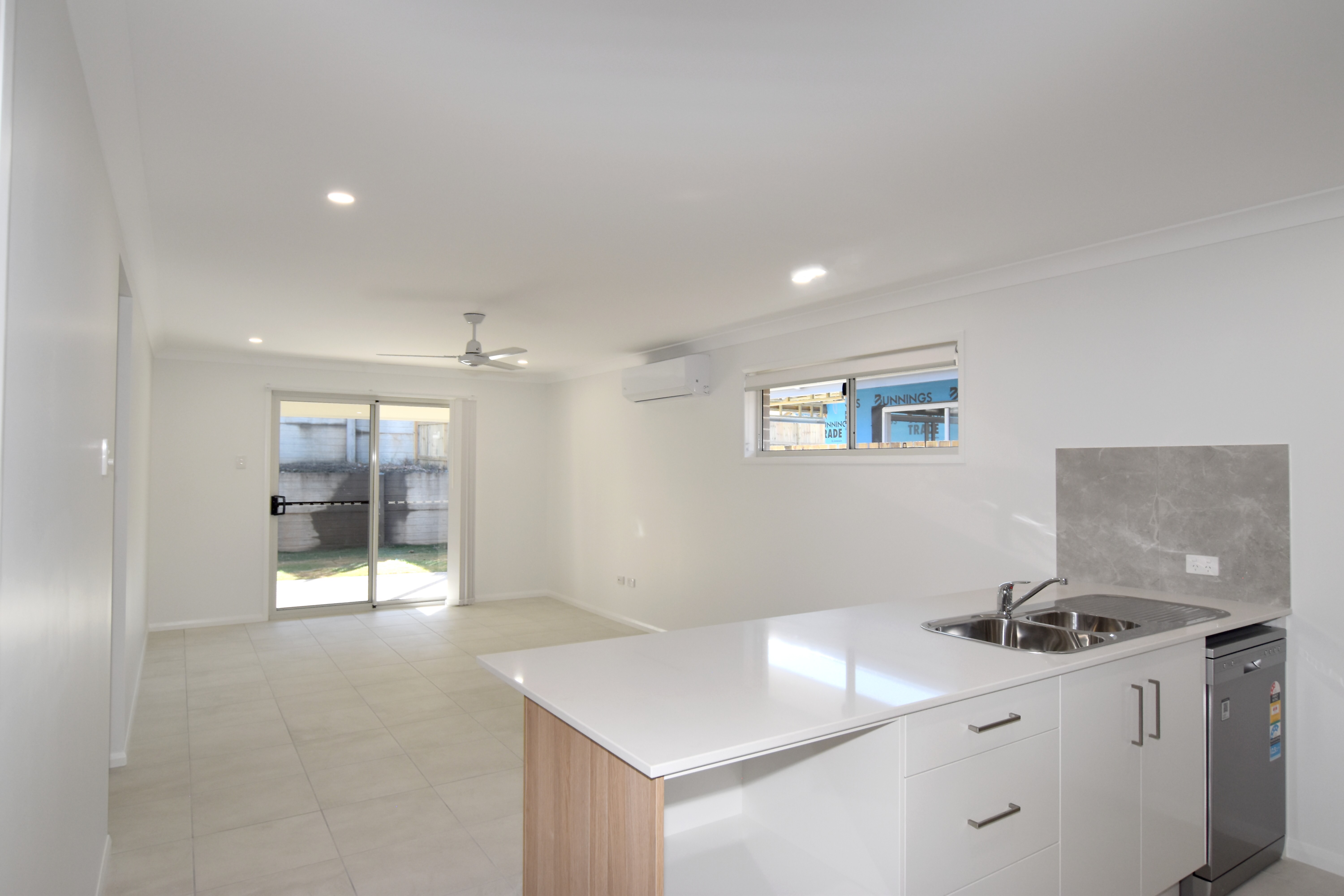 10 SPINDRIFT RD, CLINTON QLD 4680, 0 غرف, 0 حمامات, House