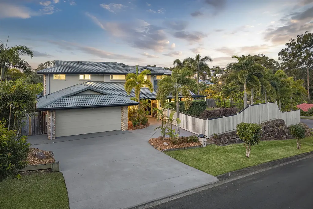 Bridgeman Downs 5 Slaapkamer UNDER CONTRACT
