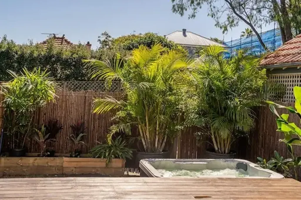 Mosman Family Home - Walk to Beach