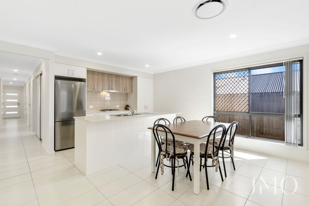 26 RICHENDA ST, ORMEAU HILLS QLD 4208, 0 habitaciones, 0 baños, House