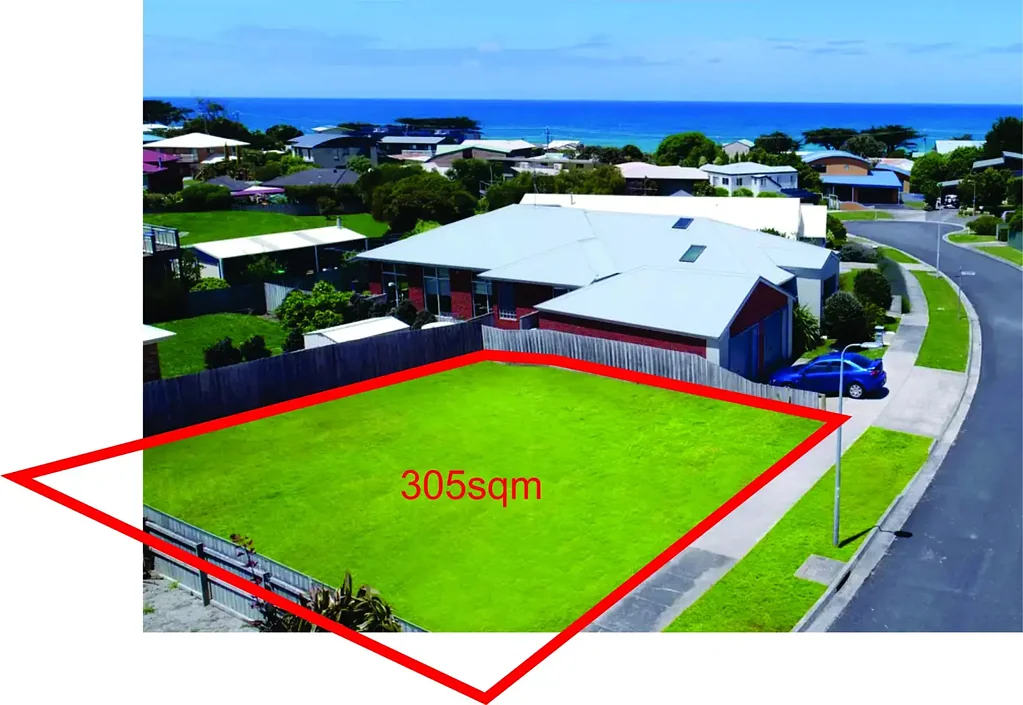 Apollo Bay 1 OUTLOOK DRIVE APOLLO BAY....WALK TO THE BEACH!!!NEW PRICE