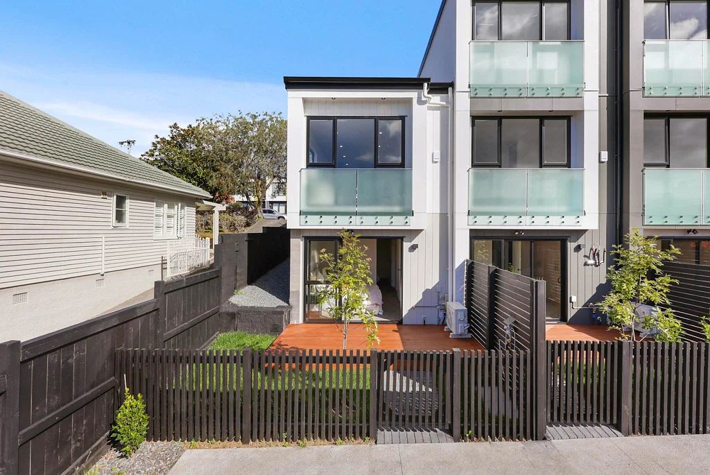 Greenlane 2房  Last Corner Unit by Cornwall Park!