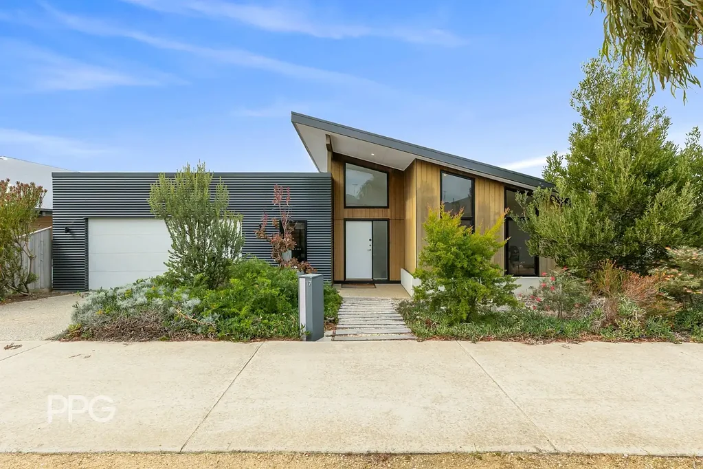 17 Cheviot Terrace, Ocean Grove, VIC 3226
