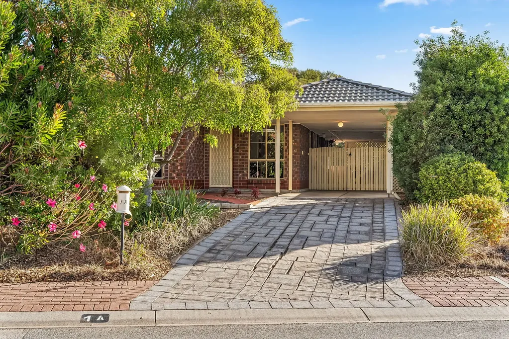 Aberfoyle Park 2房  Warmth, Comfort & Charm in the Heart of Aberfoyle Park.