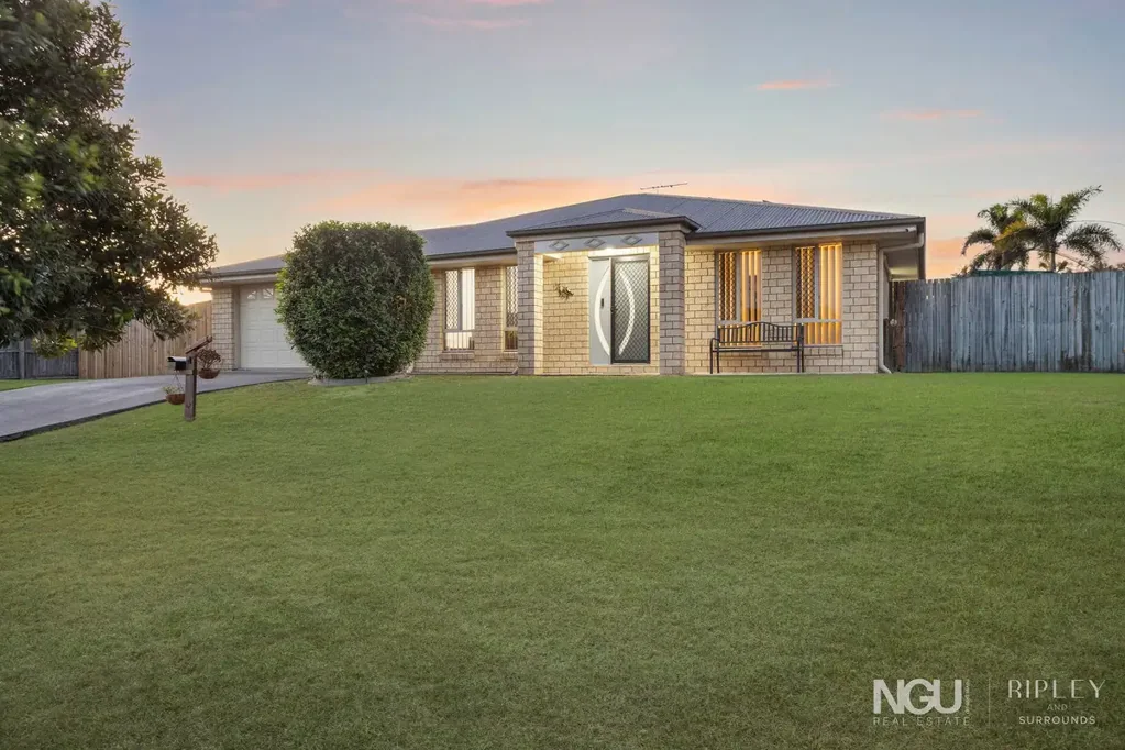 Wulkuraka 4ਬੈੱਡਰੂਮ Where Family Living Meets Exceptional Outdoor Entertaining