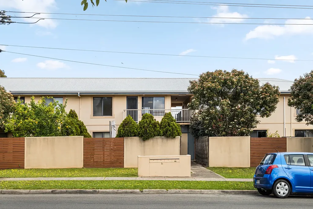 Campbelltown 2Zimmer Stylish Upstairs Living in a Convenient Location